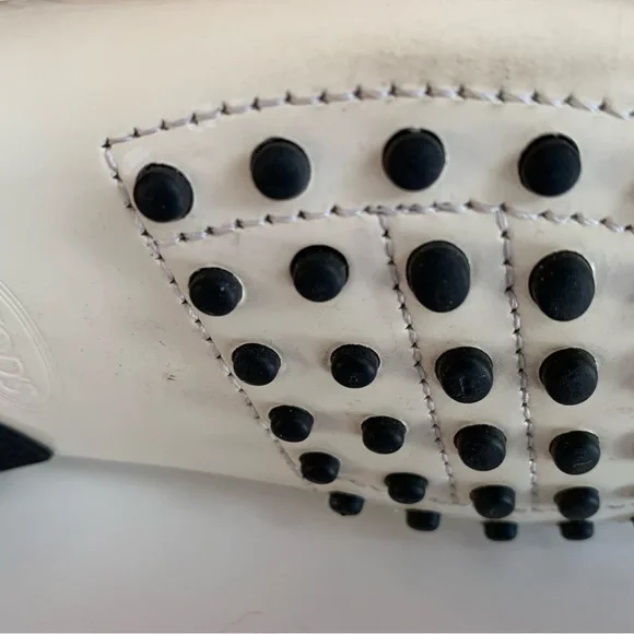 Tod’s Women’s Grommino Flat Driving Shoe Loafer Ivory Patent Leather 6 36 - Picture 13 of 13